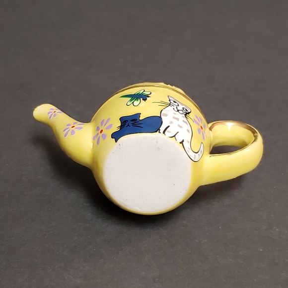 Porcelain Teapot Trinket Box - Picture 7 of 9